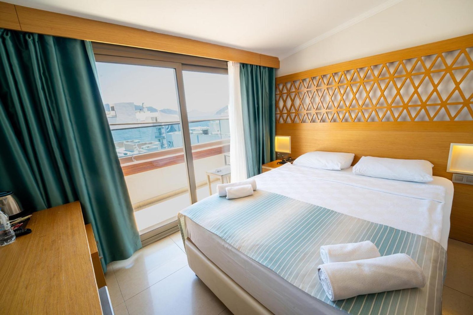 Aurasia Design Hotel photo 13