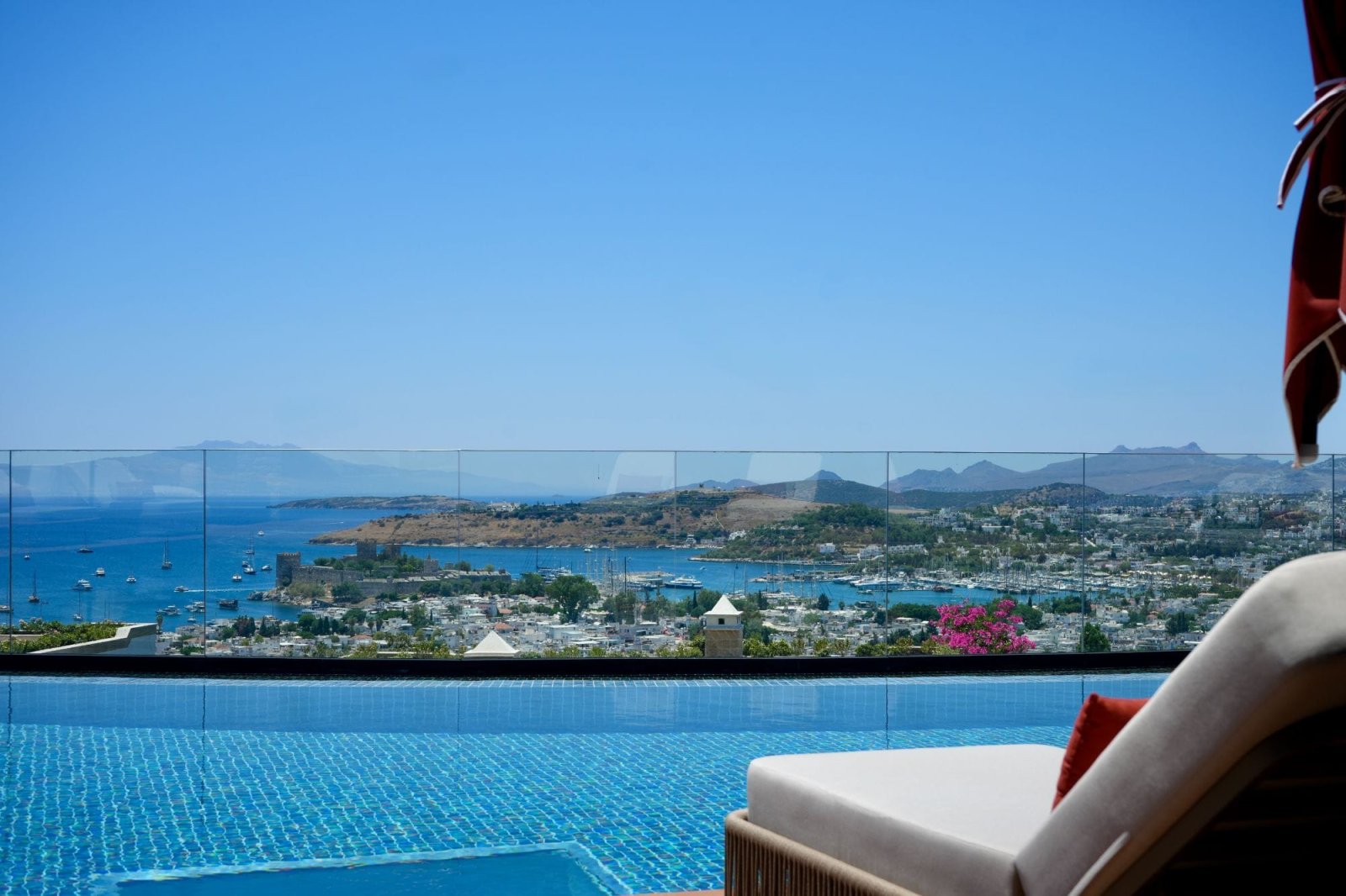 Mavilu Luxury Hotel photo 12