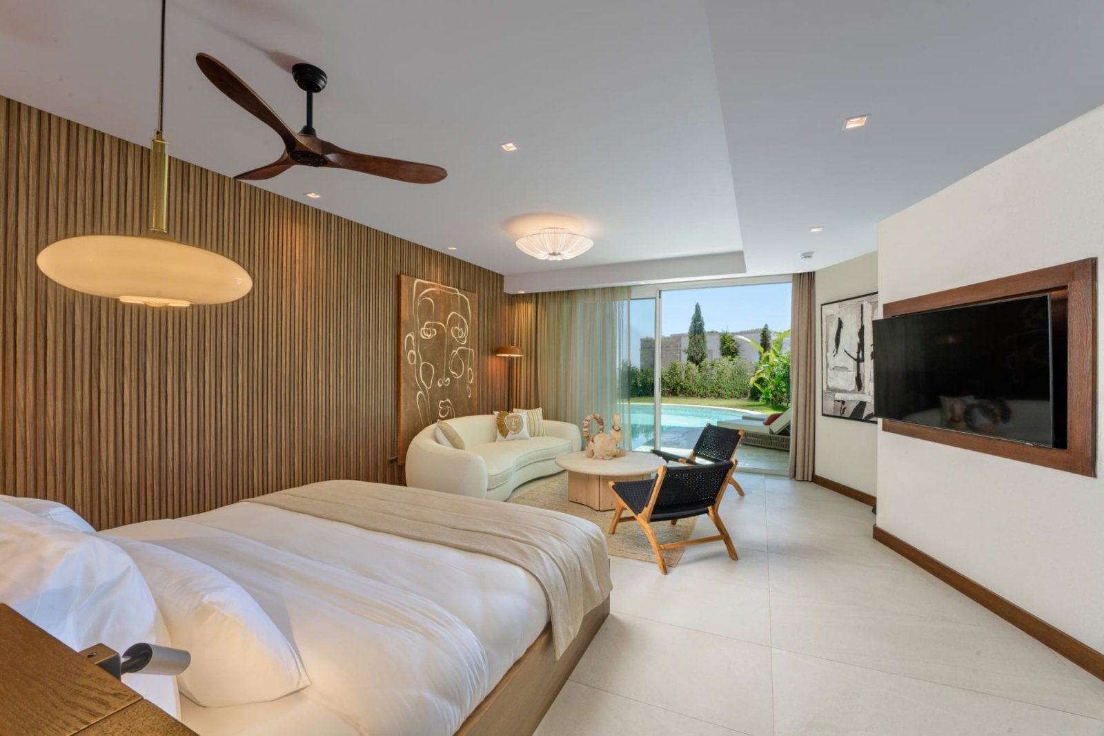Mavilu Luxury Hotel photo 22