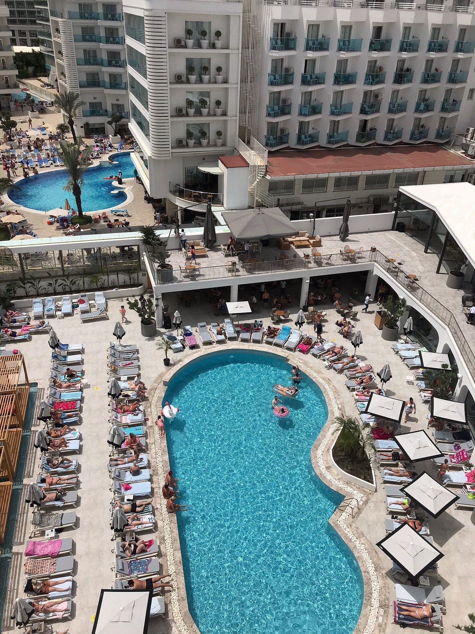 Lalila Blue Suites photo 12