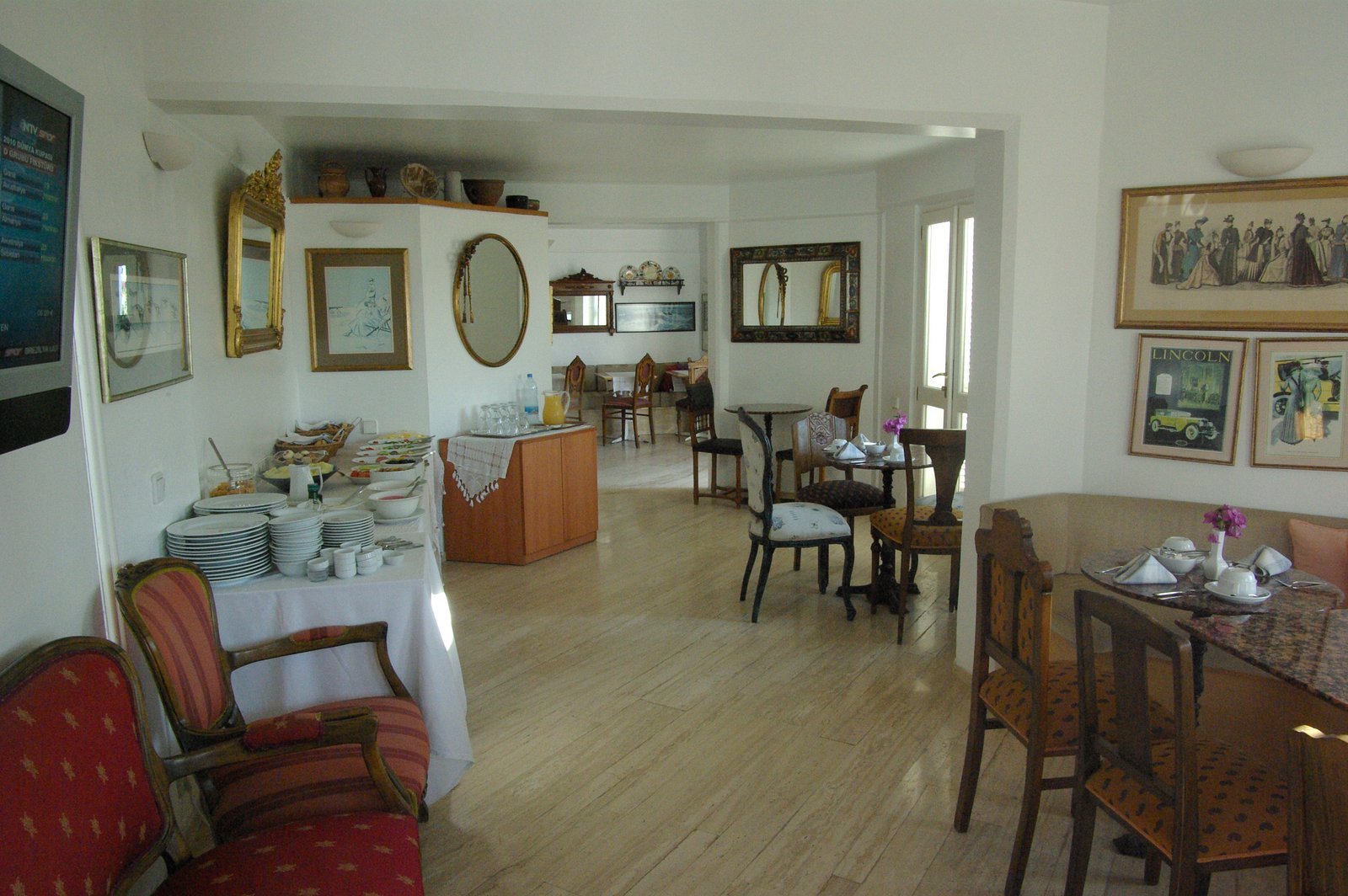 Antique Theatre Hotel photo 6