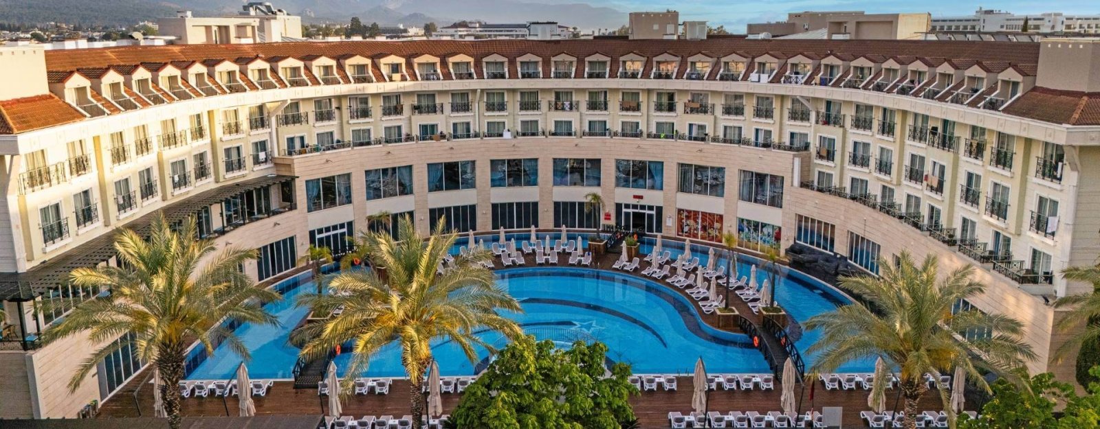 Meder Resort Hotel — Kemer, Antalya
