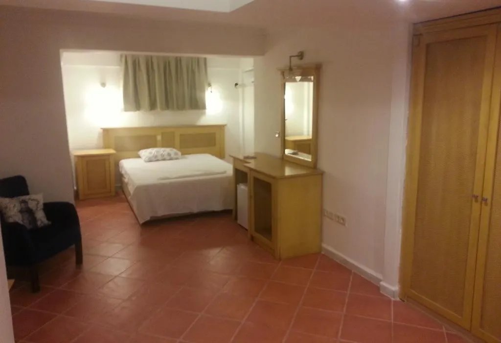 Sunshine Hotel photo 8