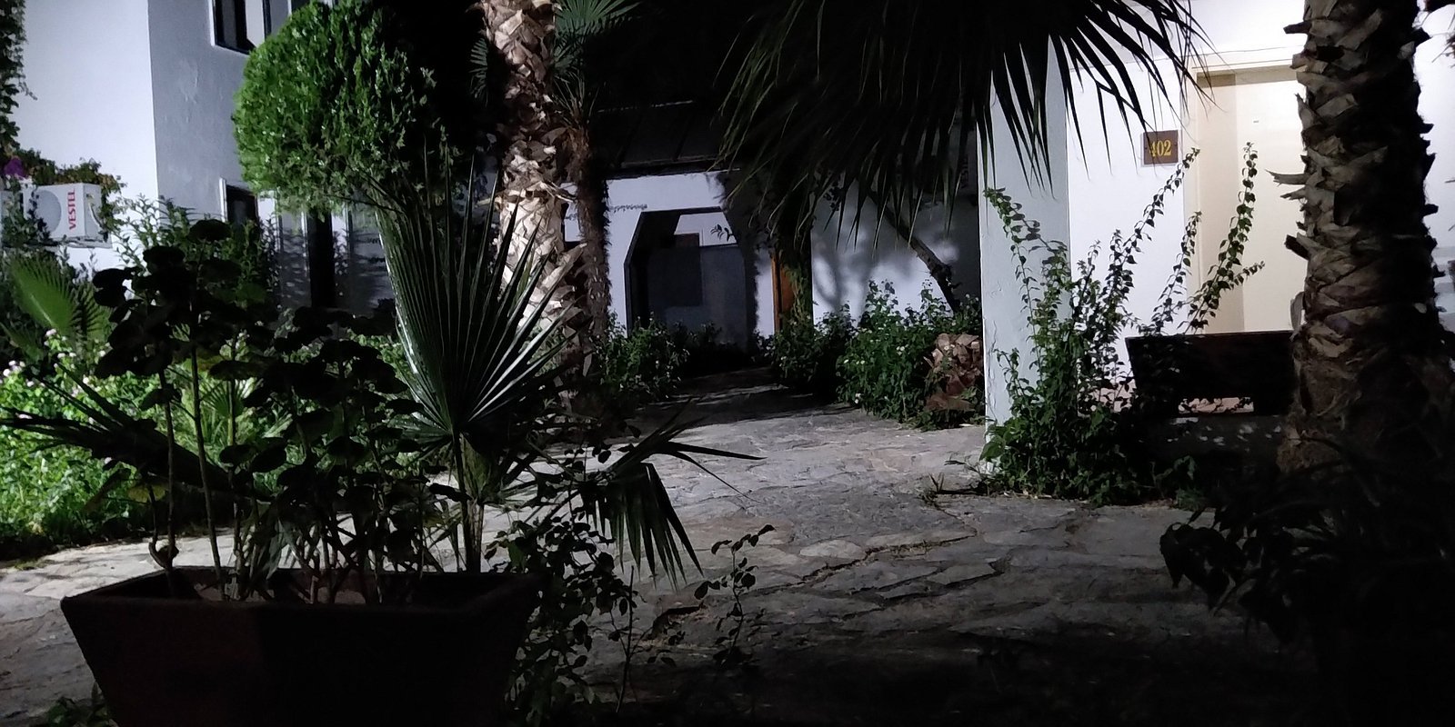 Le Jardin Hotel photo 3
