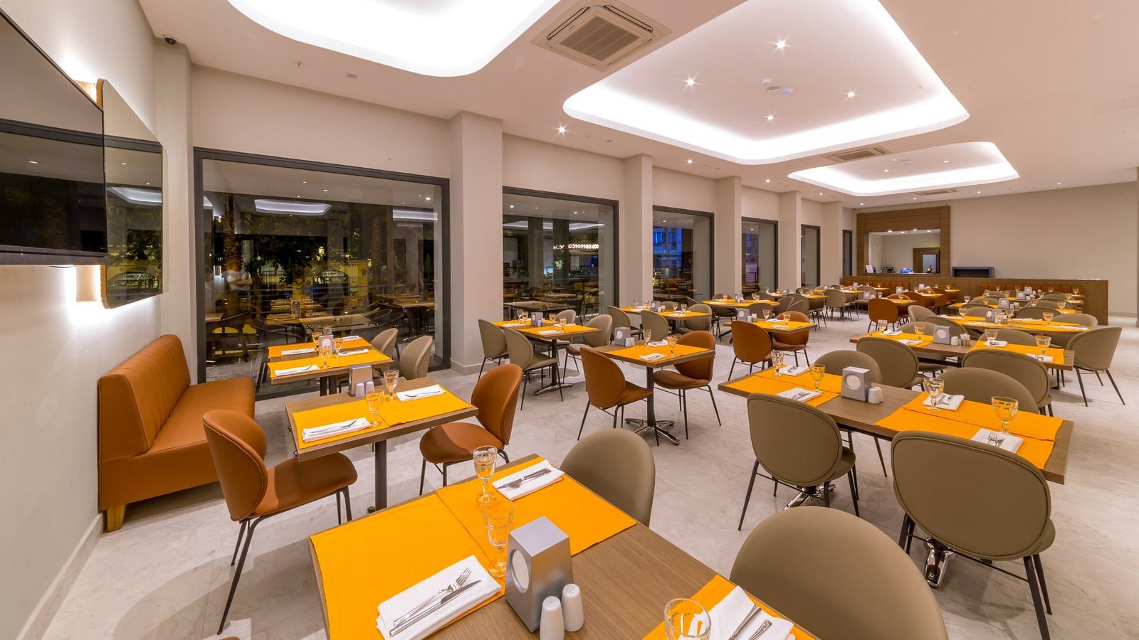 Ada Julian Hotel photo 4