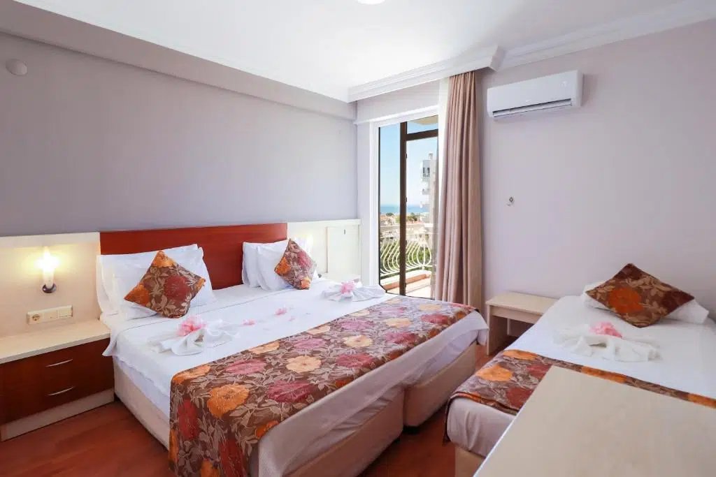 Lara Dinc Hotel photo 6
