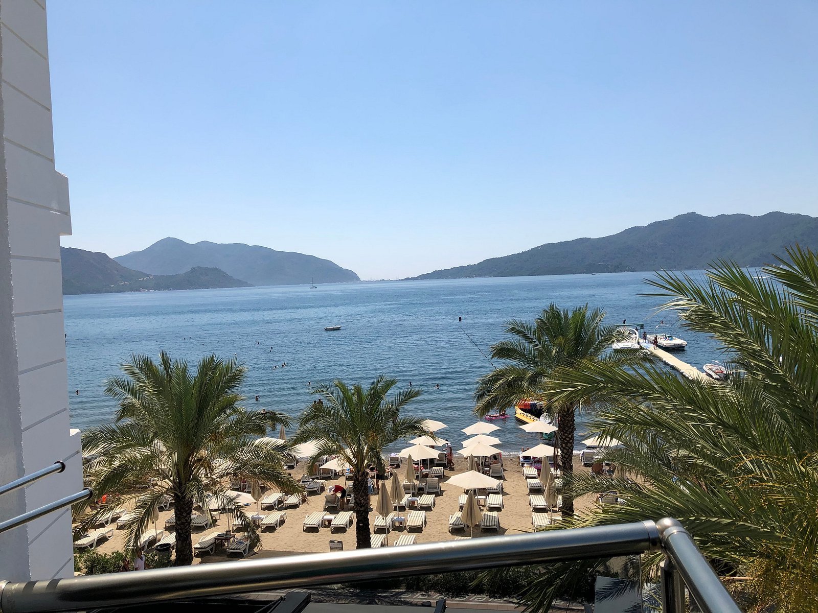 Aurasia Beach Hotel photo 8