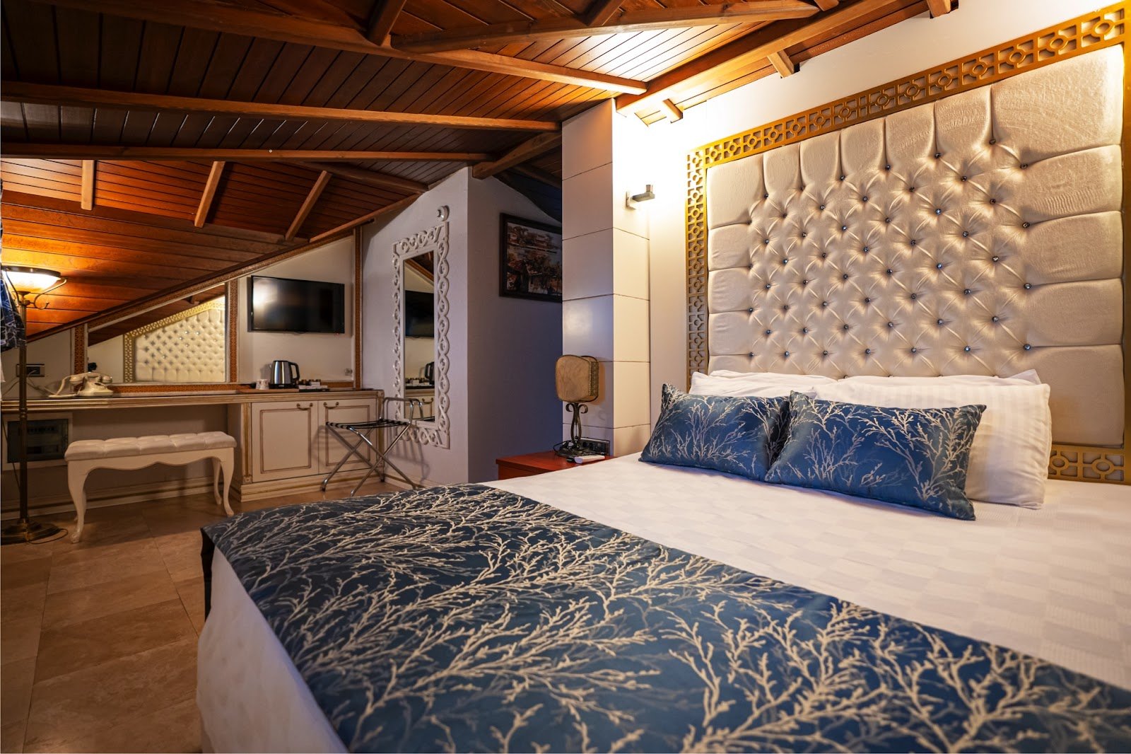 Castle Old Town Hotel photo 6