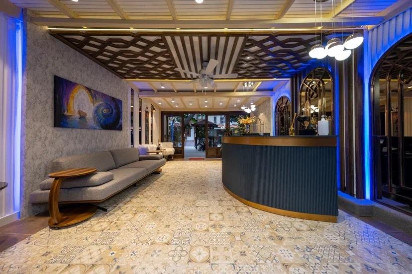 Castle Old Town Hotel photo 2