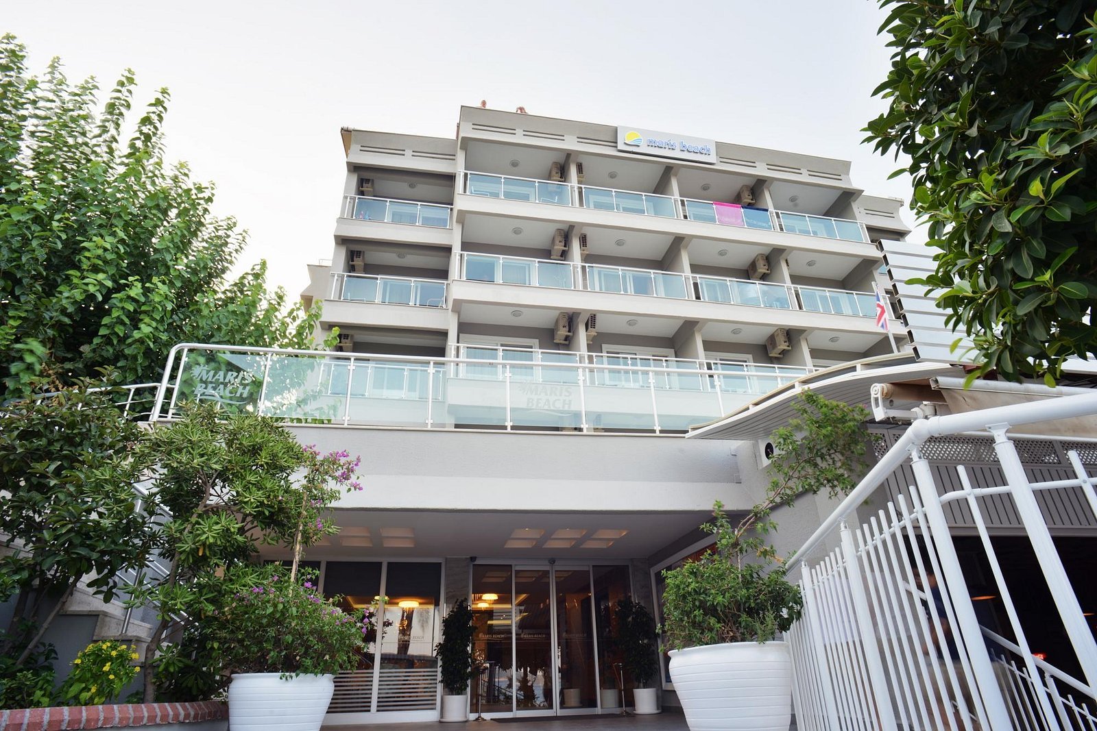 Maris Beach photo 4