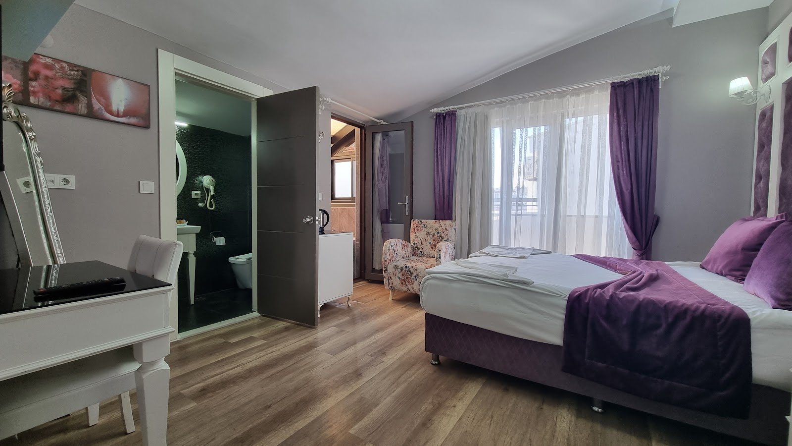 MicRoyal Hotel photo 5