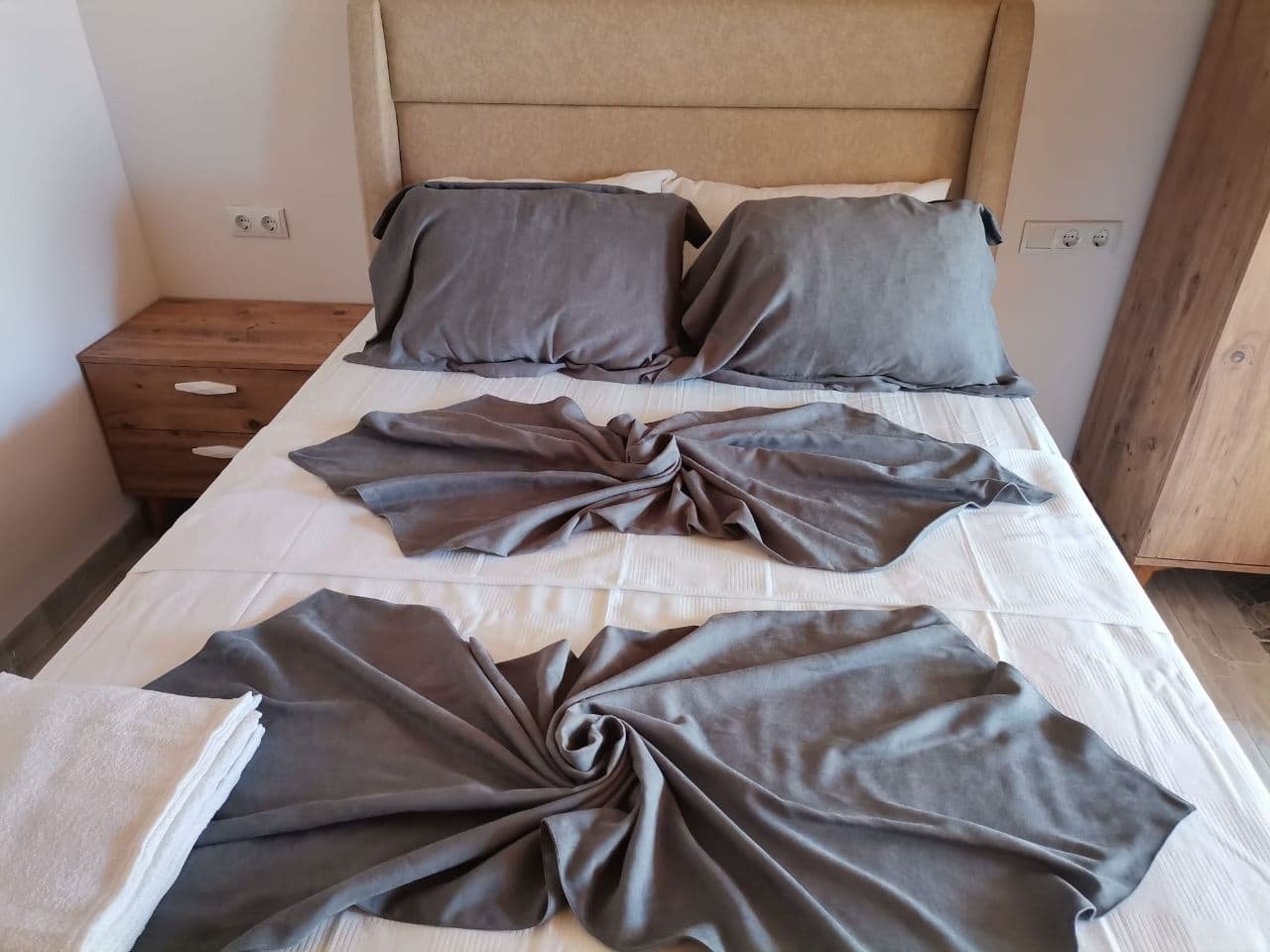 ZEYOS Lodge photo 9