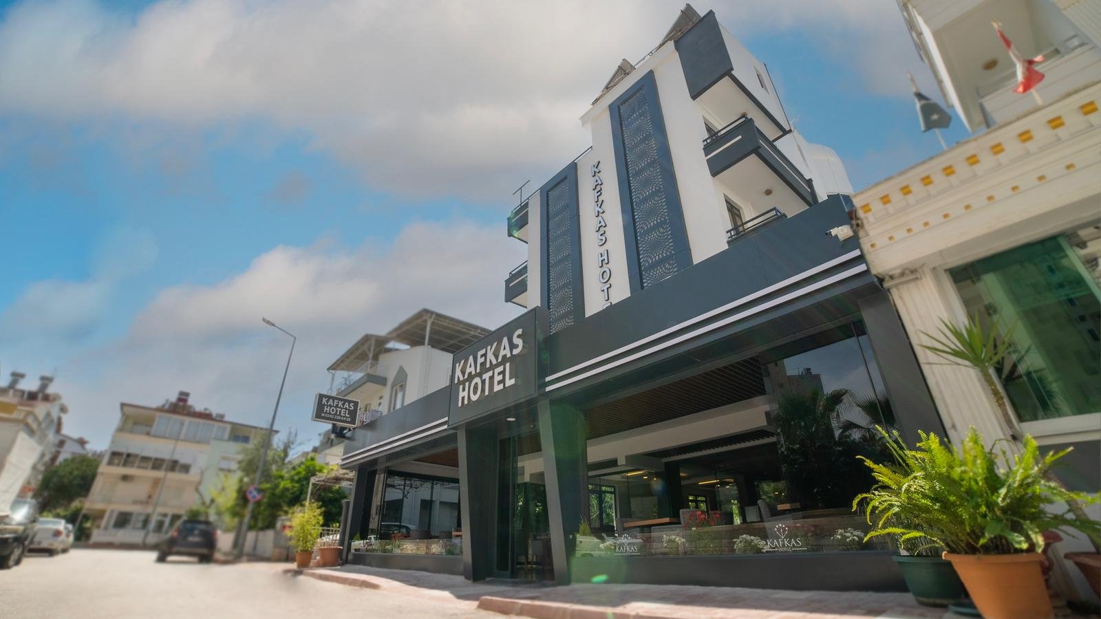 Kafkas Hotel Konyaaltı photo 2
