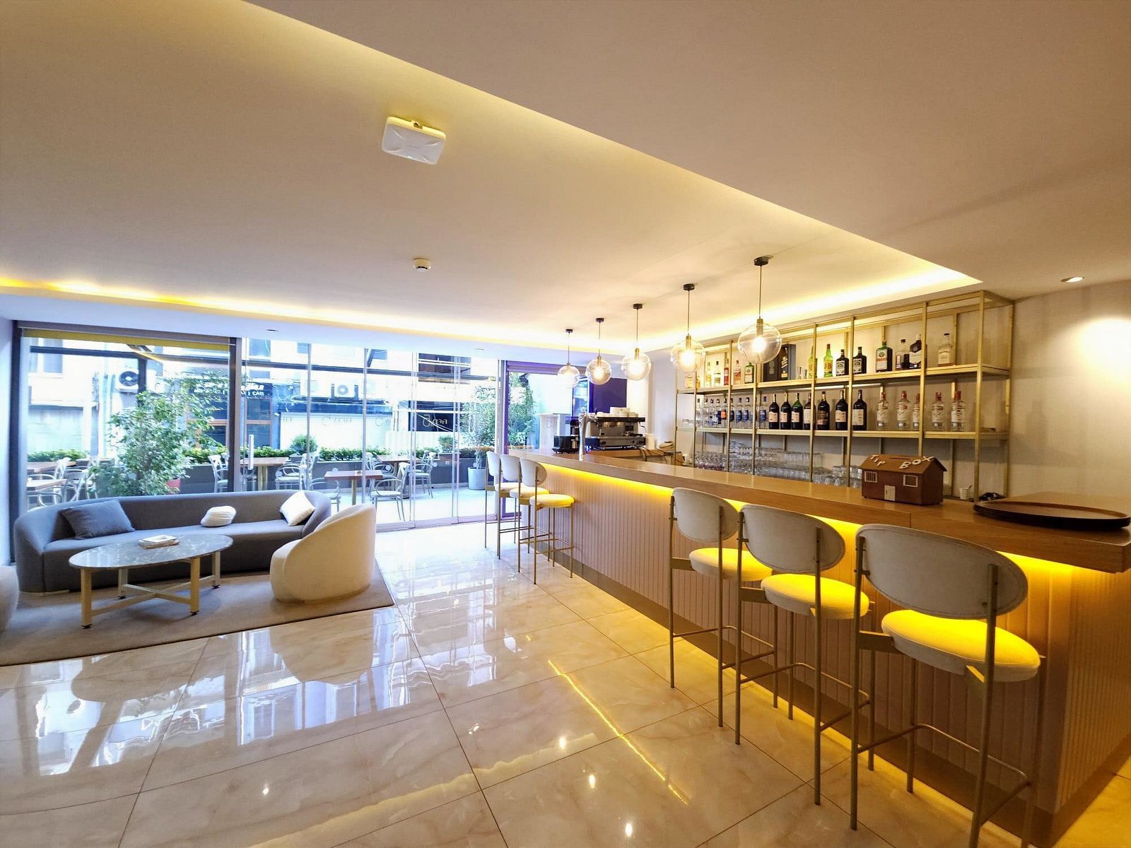 Fifty5 Suite Hotel photo 4