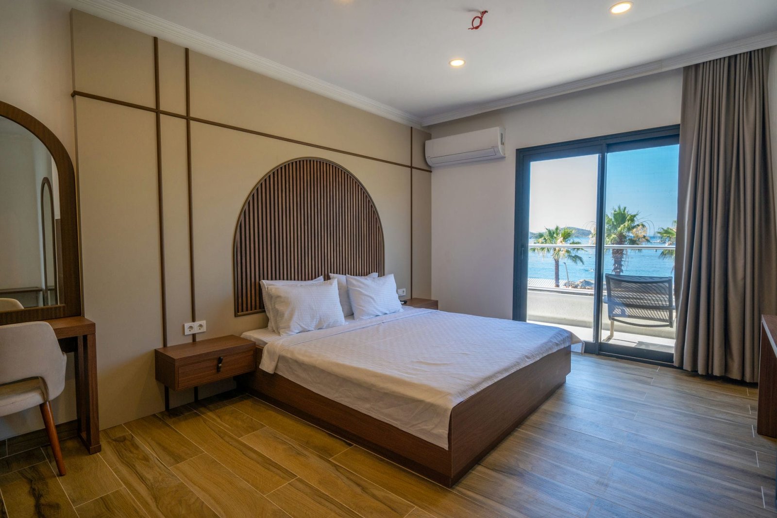 Halikarya Hotel & Restaurant Beach photo 15