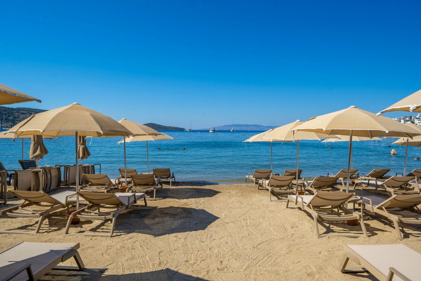 Halikarya Hotel & Restaurant Beach photo 4