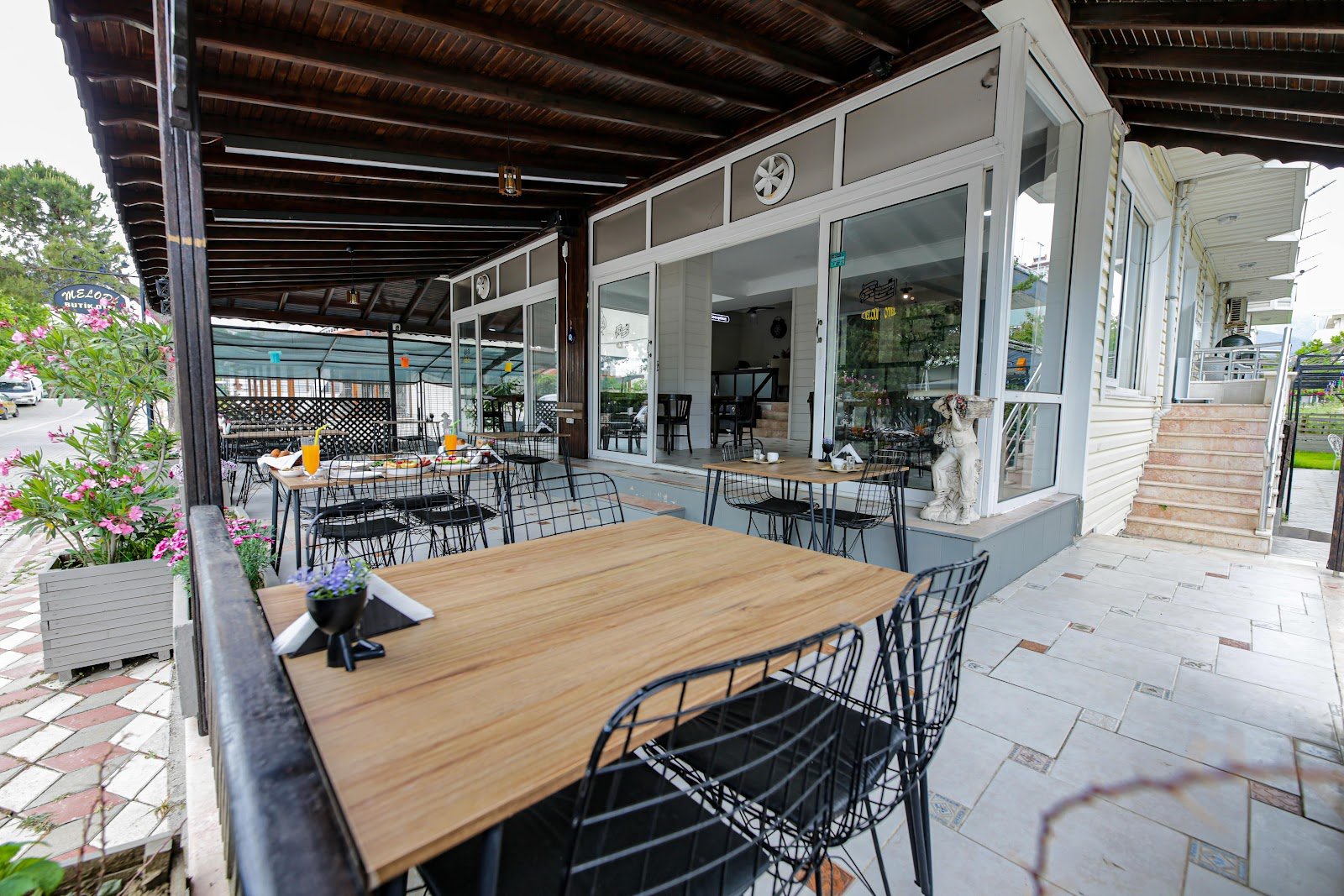 Melodi Otel — Akçay, Balıkesir