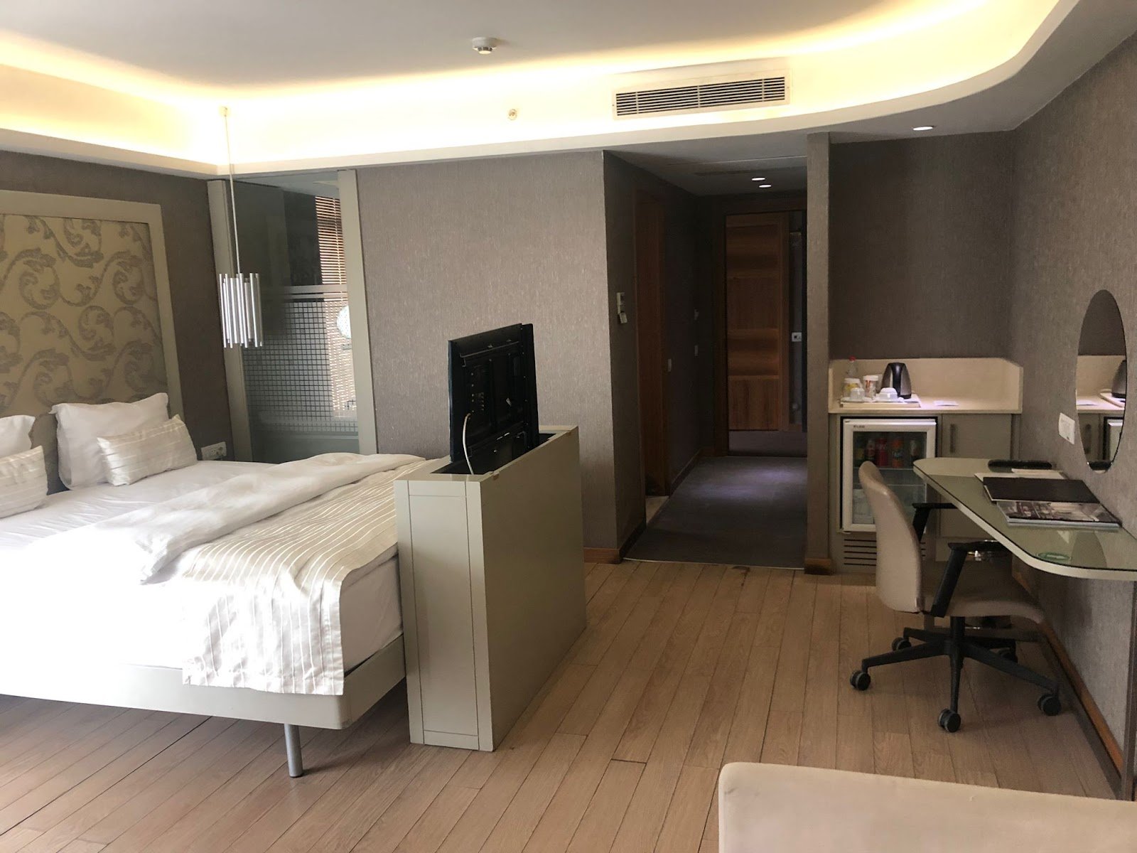 The Crater Hotel photo 6