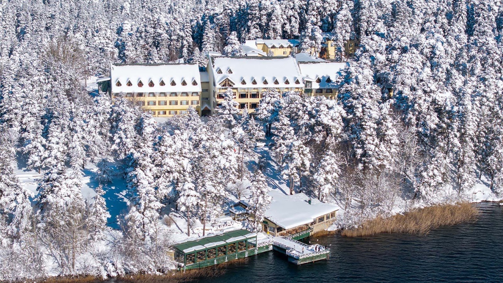 Büyük Abant Oteli — Mudurnu, Bolu