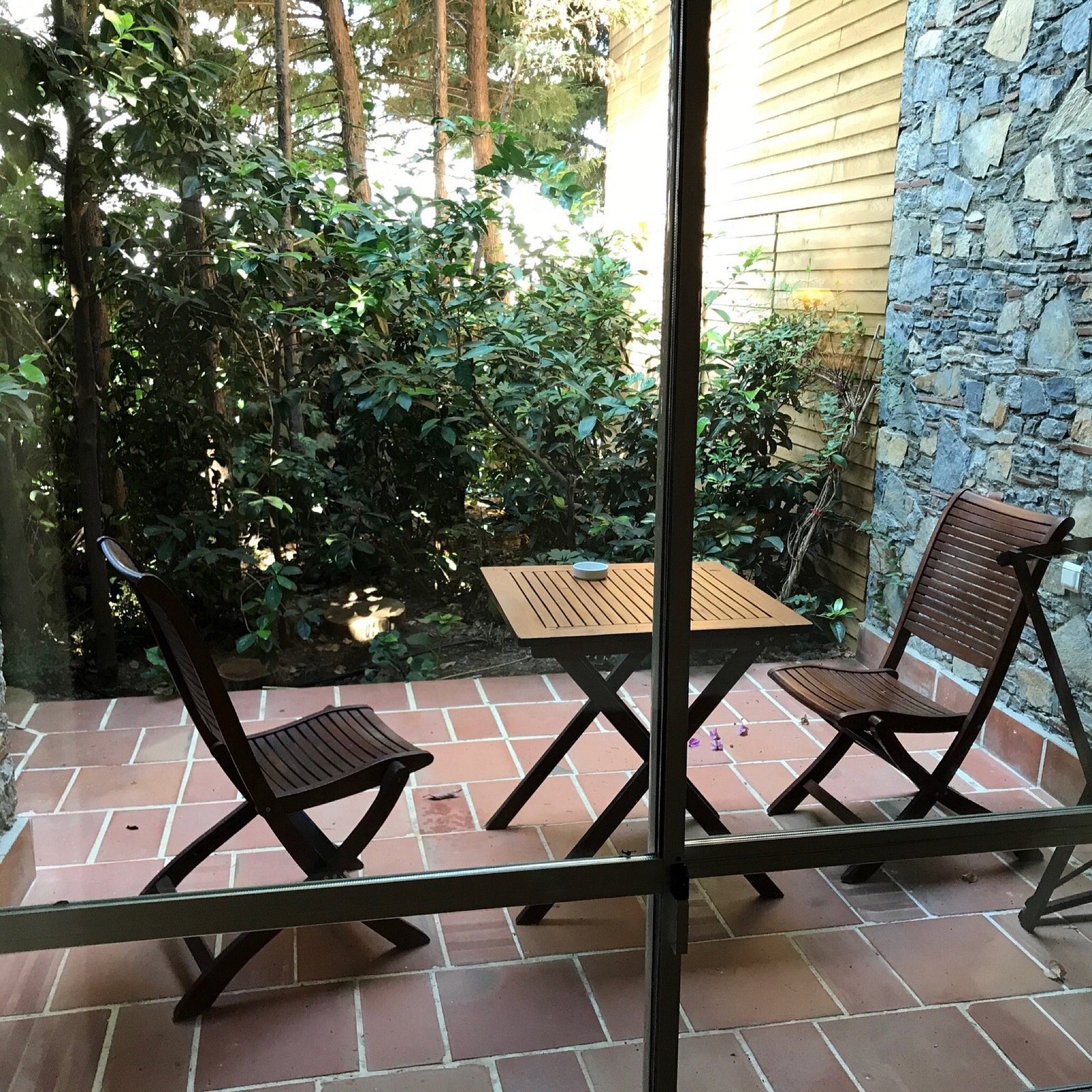 El Vino Hotel & Suites photo 6