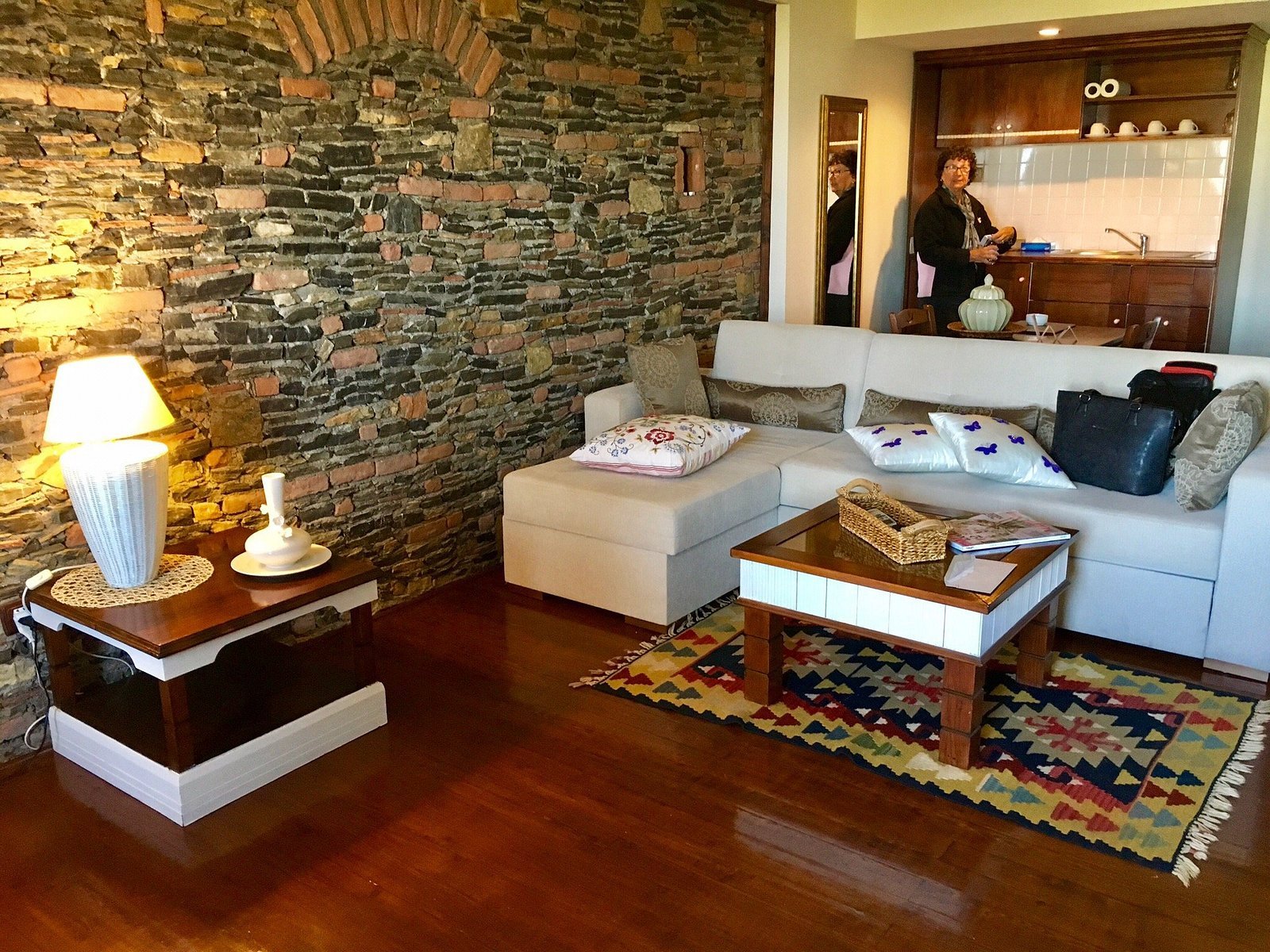 El Vino Hotel & Suites photo 17