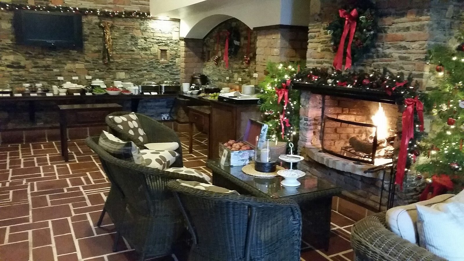 El Vino Hotel & Suites photo 7