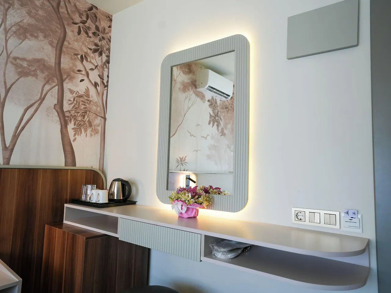 Ida Hotel photo 9