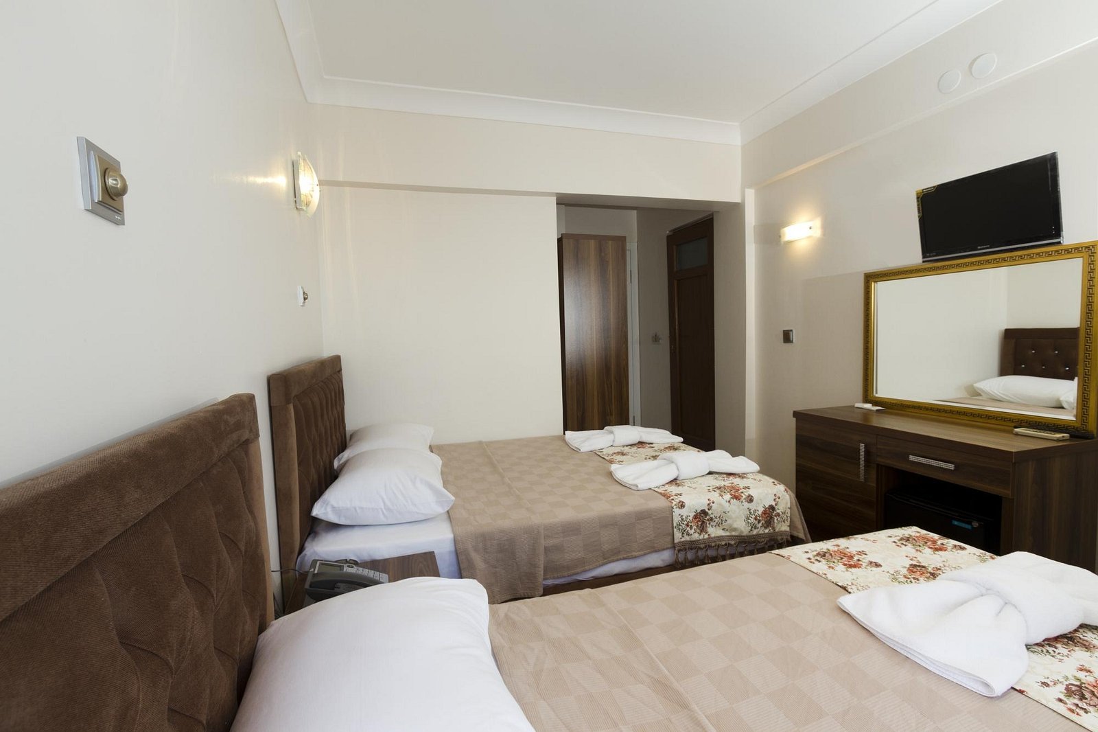 Reis Beach Hotel photo 5