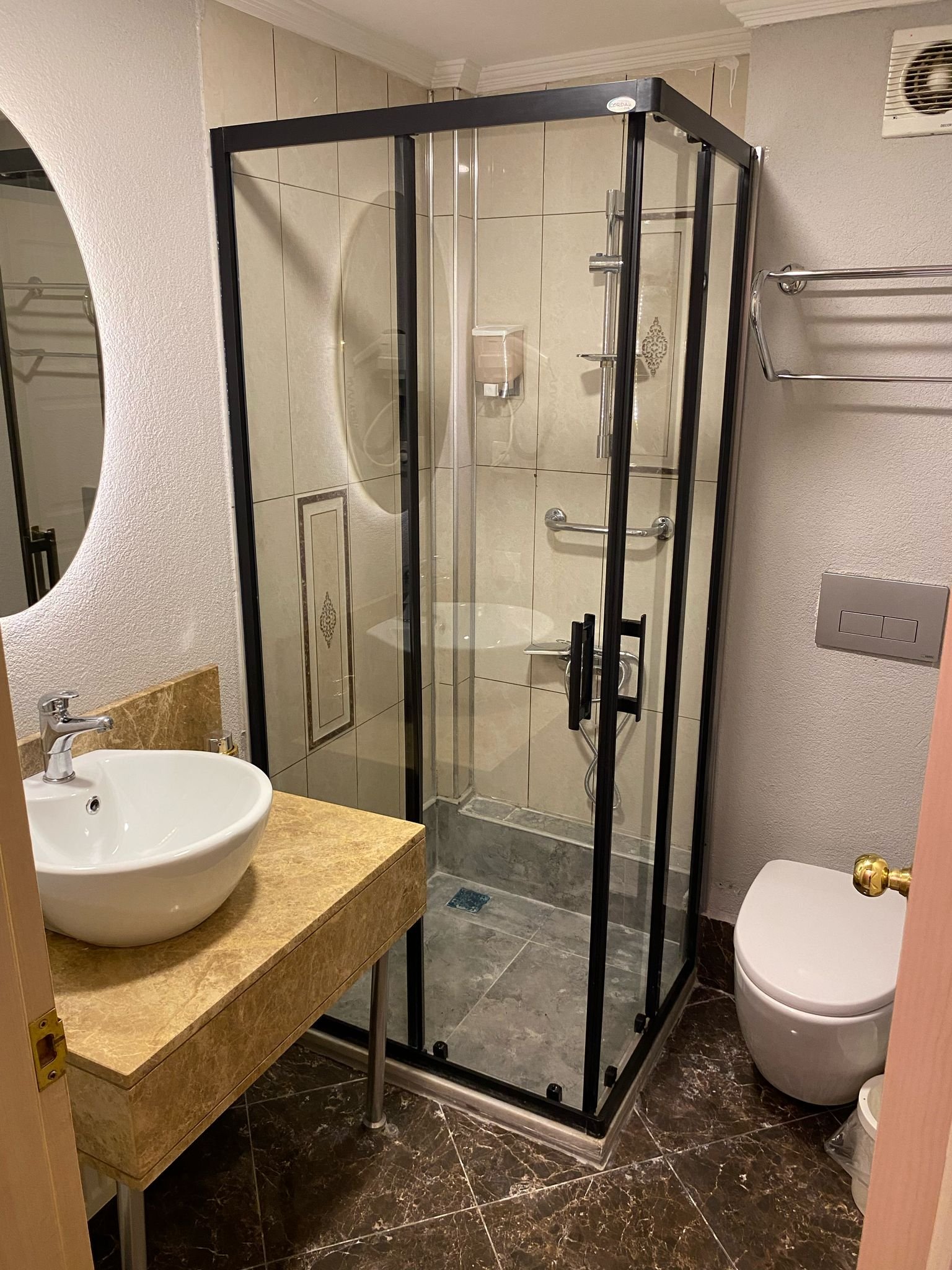 Hotel Artan photo 7
