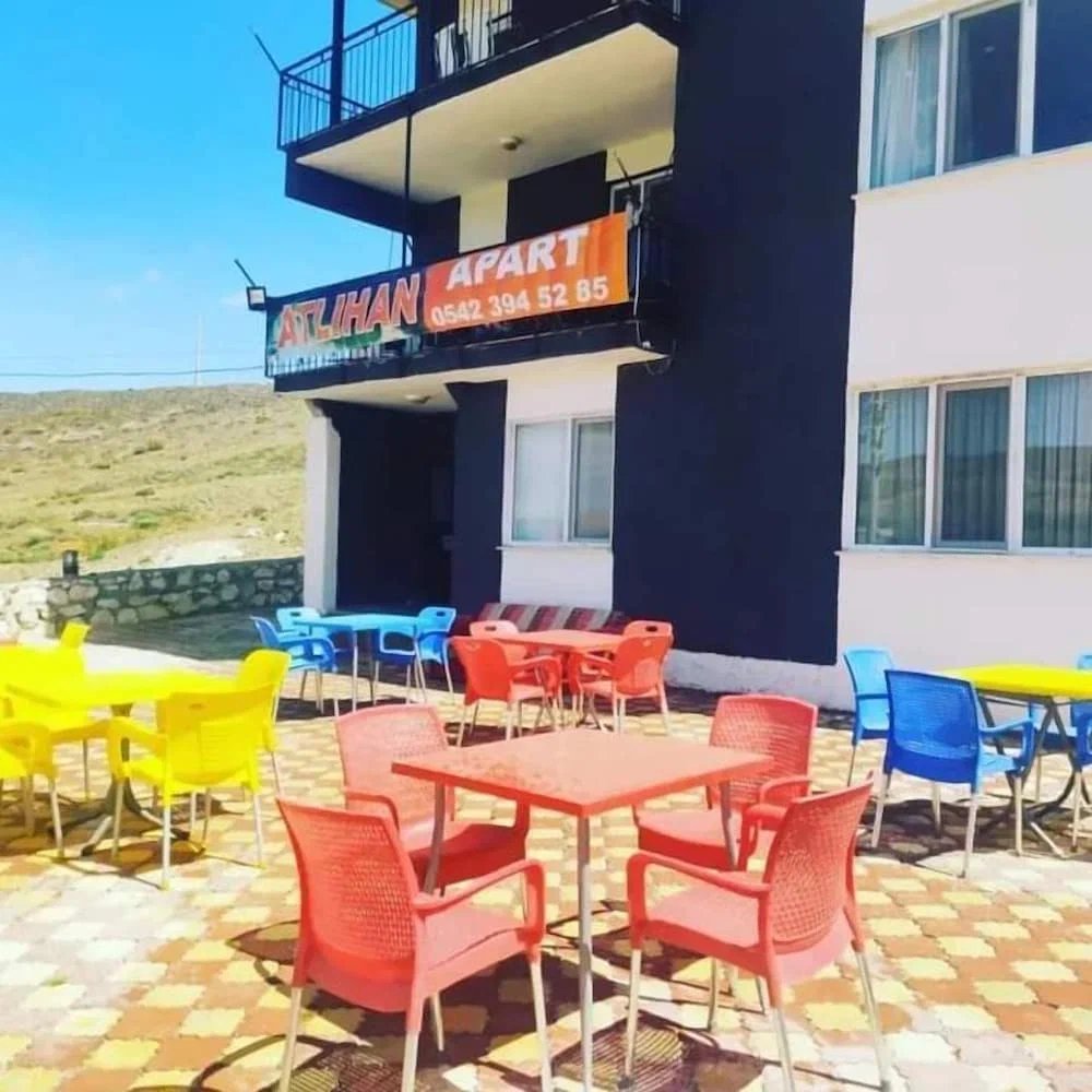 Salda Gölü Konaklama Atlıhan Apart / Beyaz Adalar Pansiyon — Yeşilova, Burdur