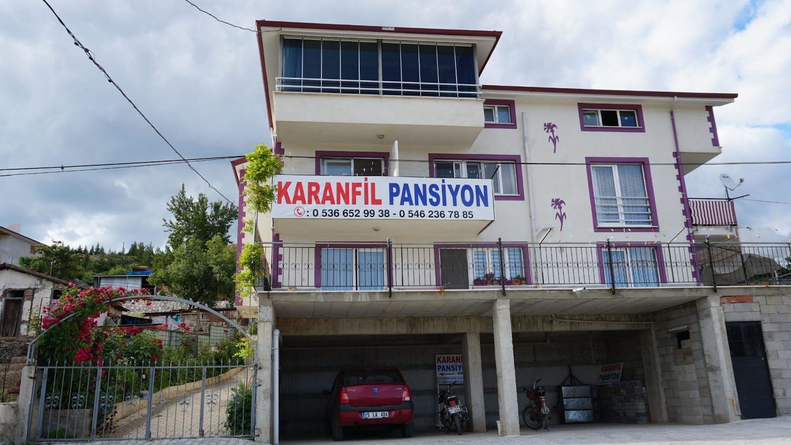 Salda Karanfil Pansiyon — Yeşilova, Burdur