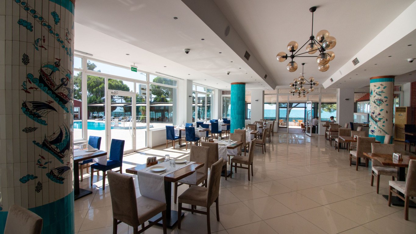 Lake Life Hotel photo 4