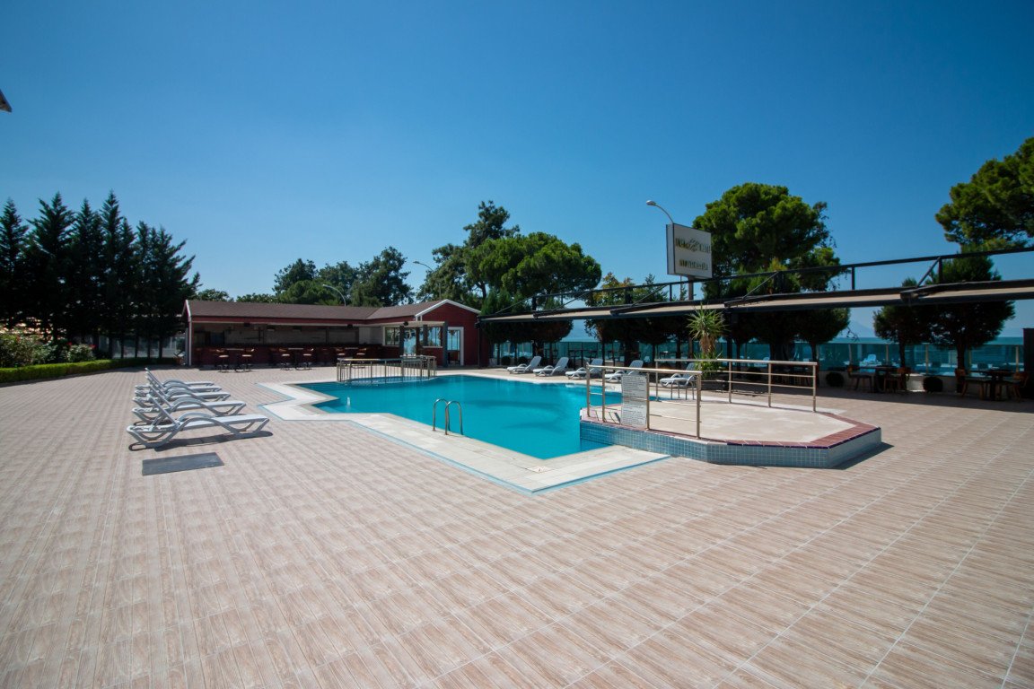 Lake Life Hotel photo 5