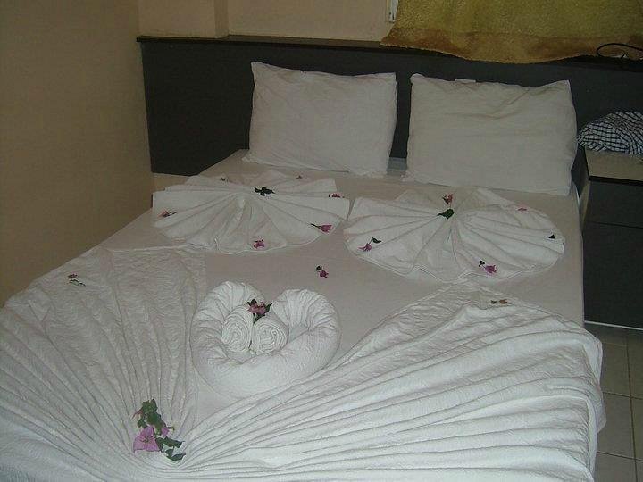 Saffron Apartments photo 6