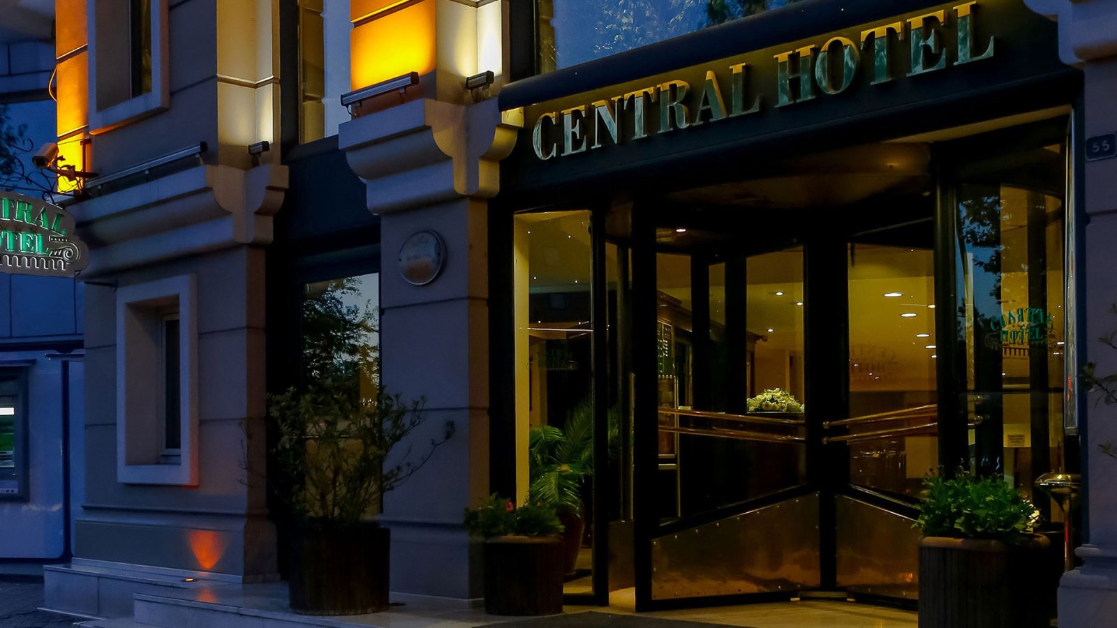 Central Hotel photo 2