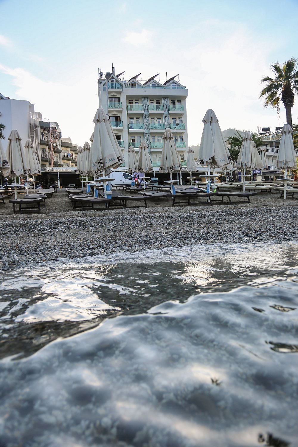Bliss Beach Hotel photo 2