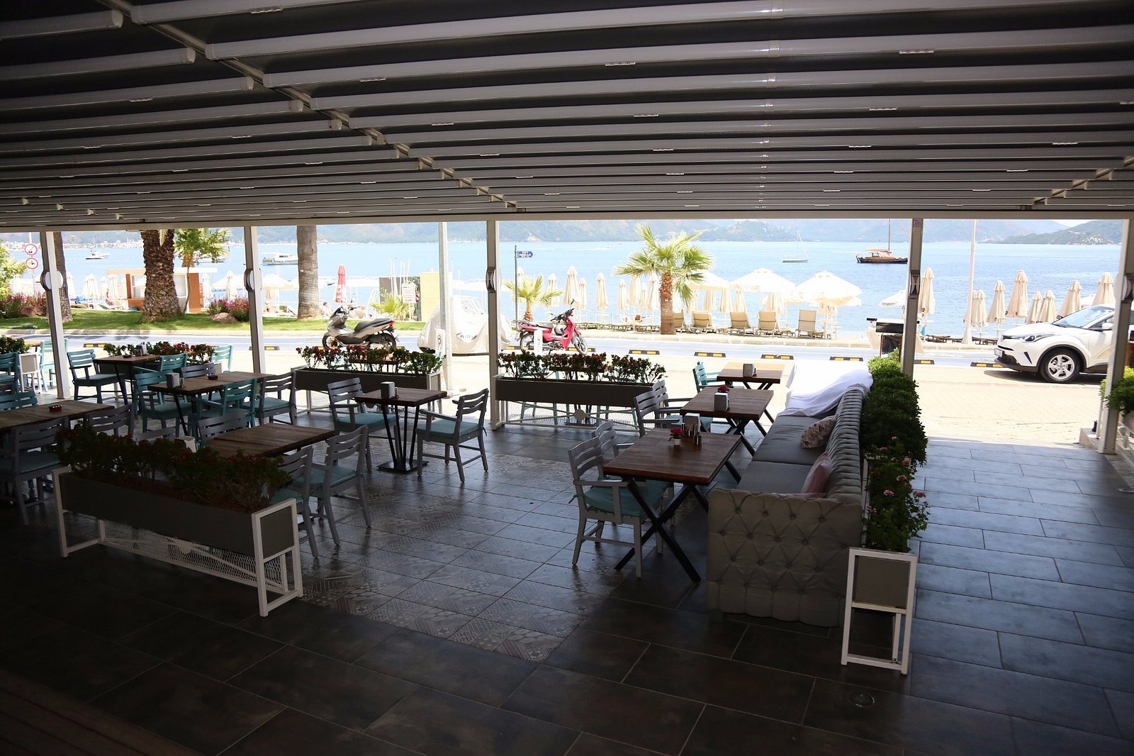 Bliss Beach Hotel photo 3