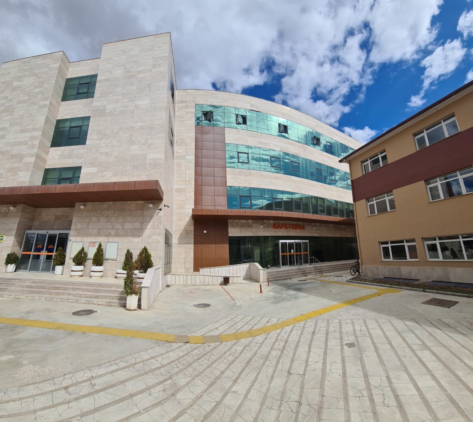 Hitit Üniversitesi Uygulamalı Ders Eğitim Merkezi Otel — Çorum