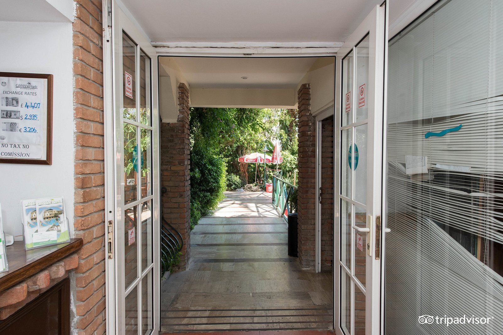 Greenpark Apartments photo 4