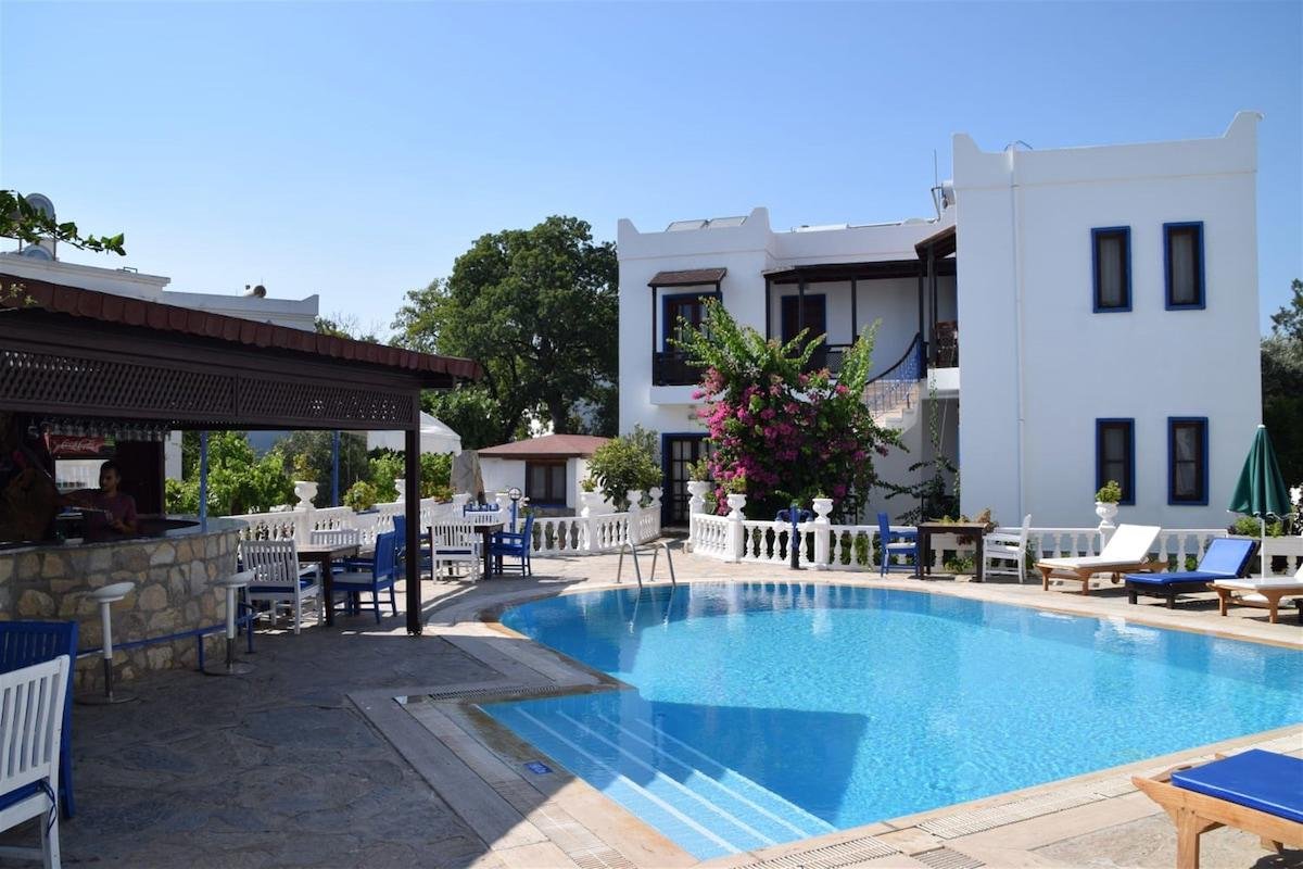 Derin Apart Hotel — Gümbet, Bodrum