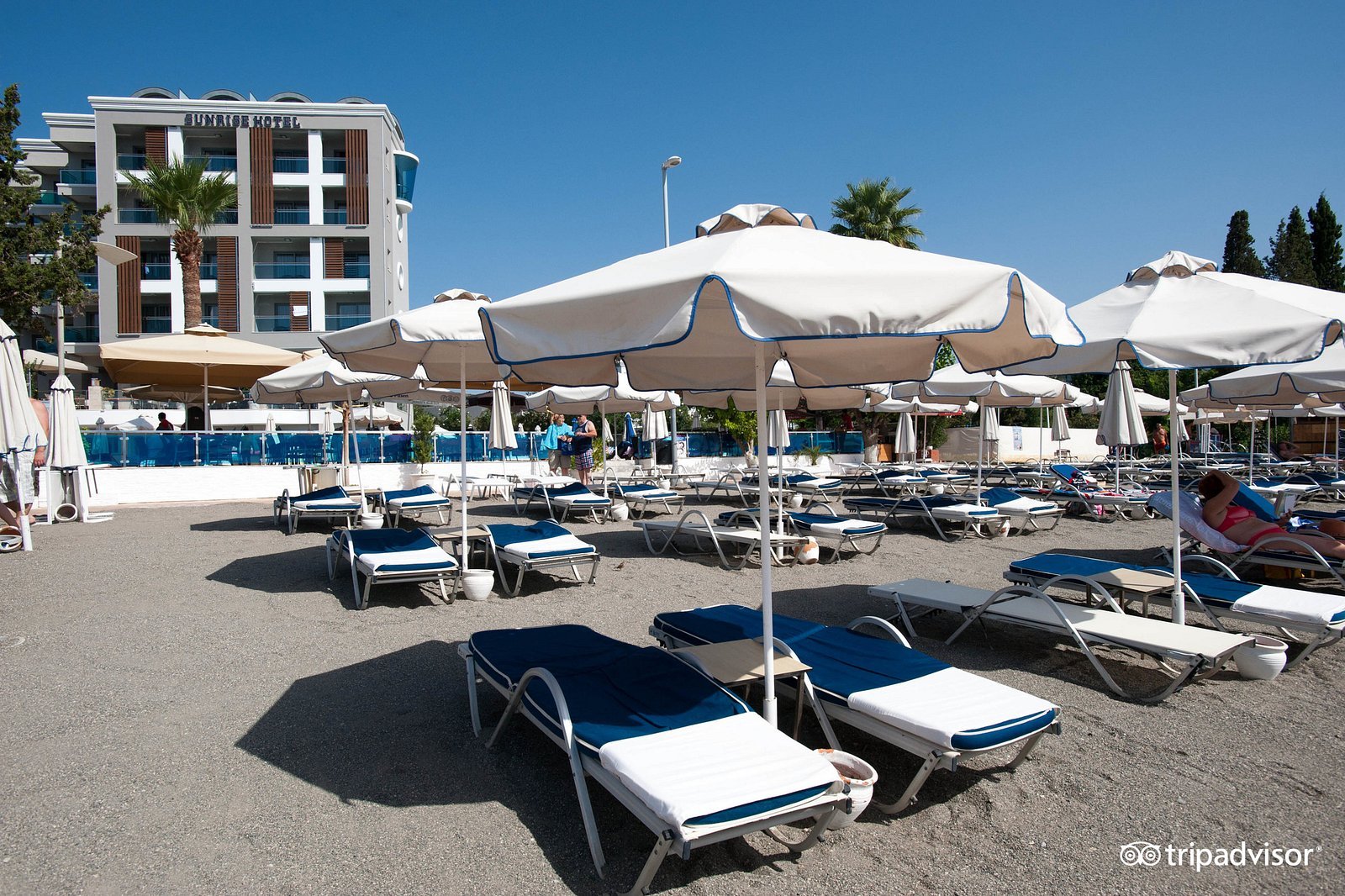 Sunrise Hotel photo 2