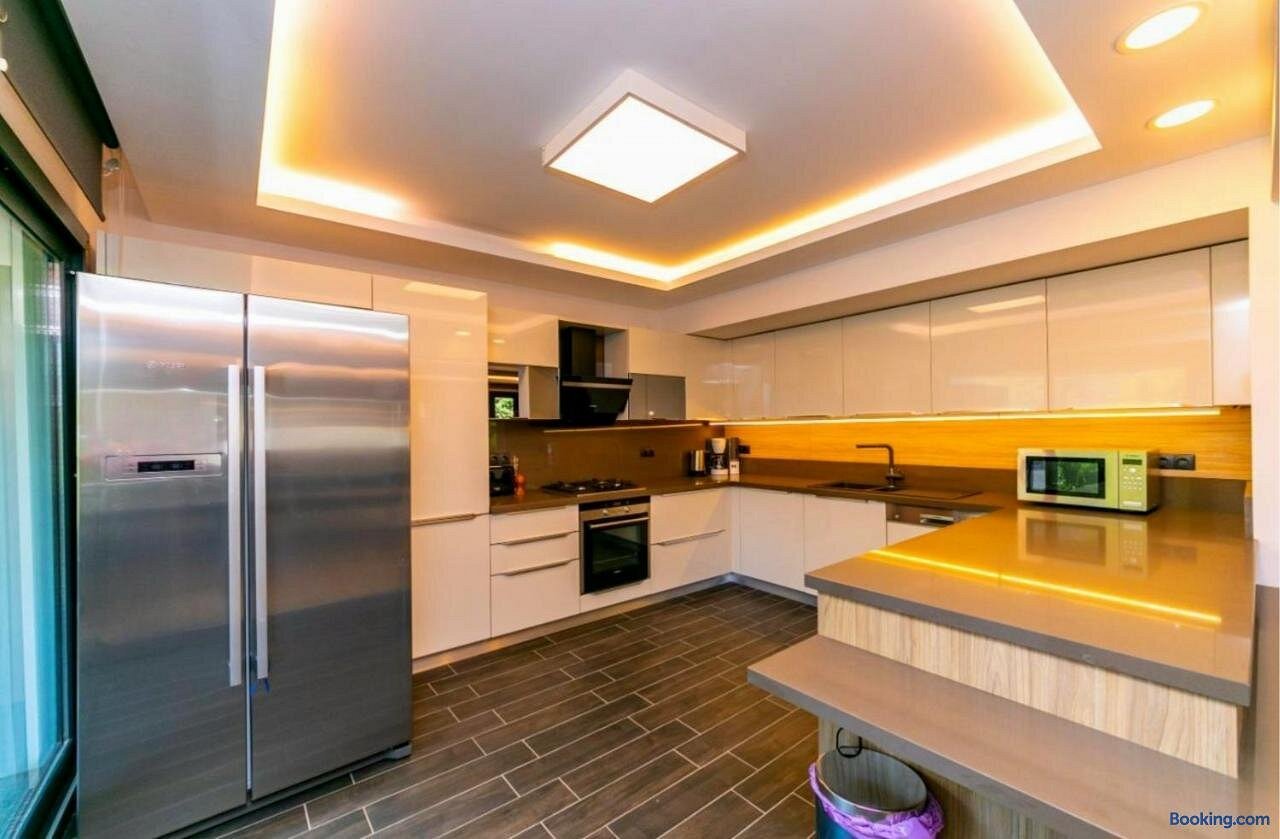 House Sapphire photo 2