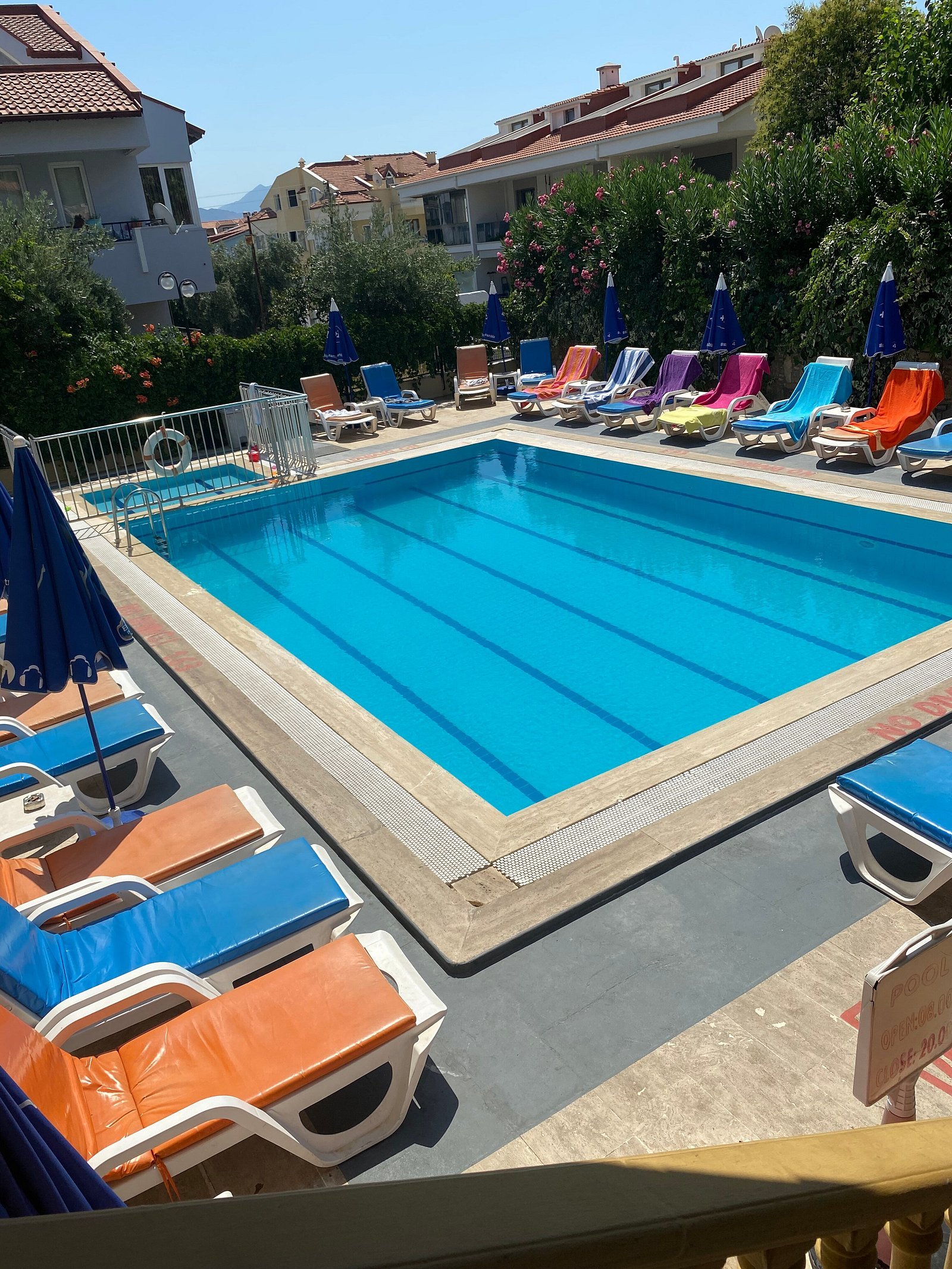 Hibiscus I And II — Marmaris