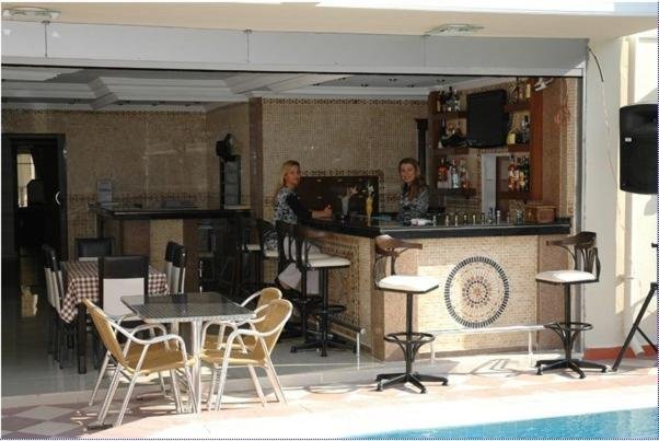 Basils Apart Hotel photo 6