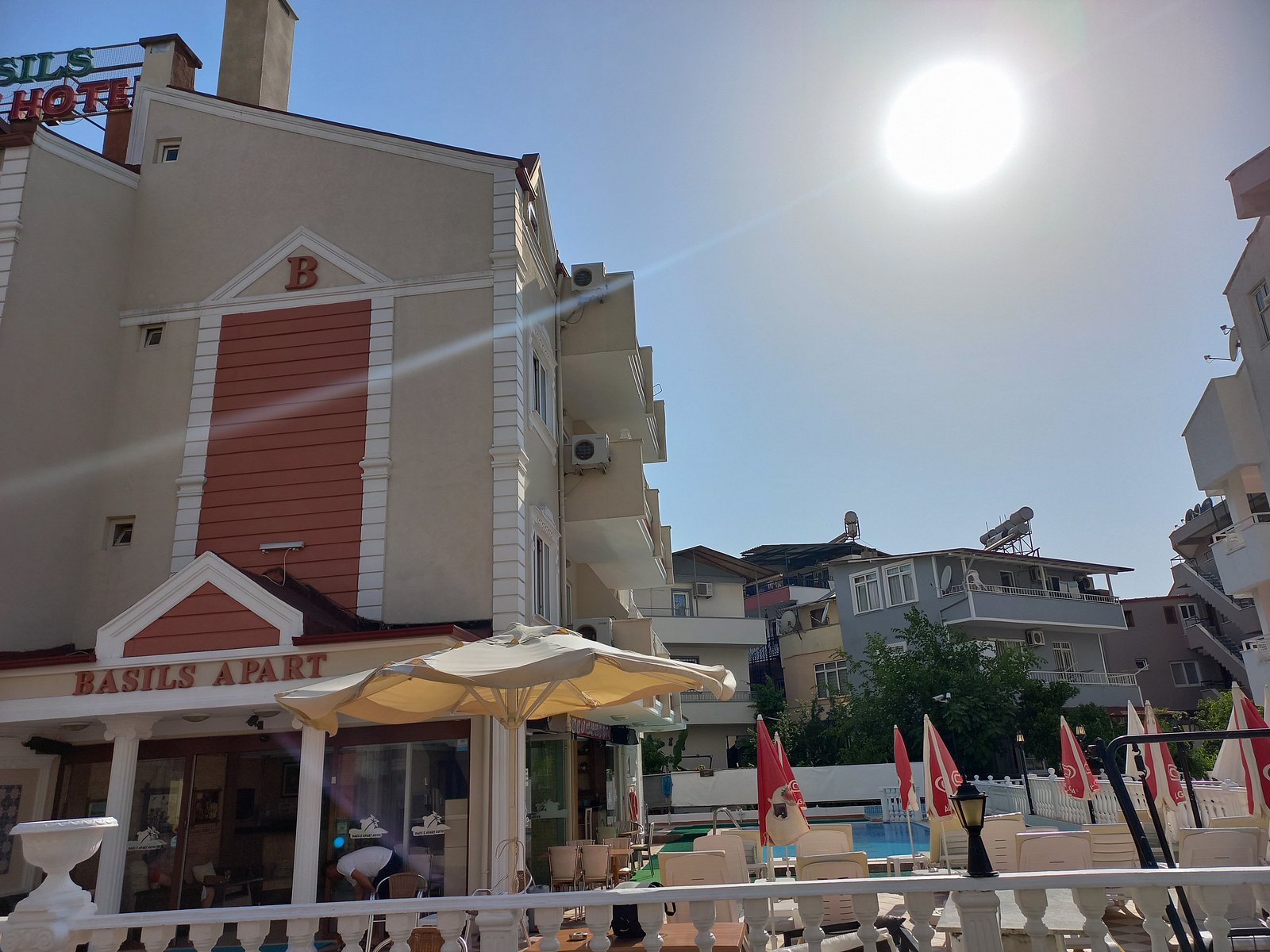 Basils Apart Hotel photo 3