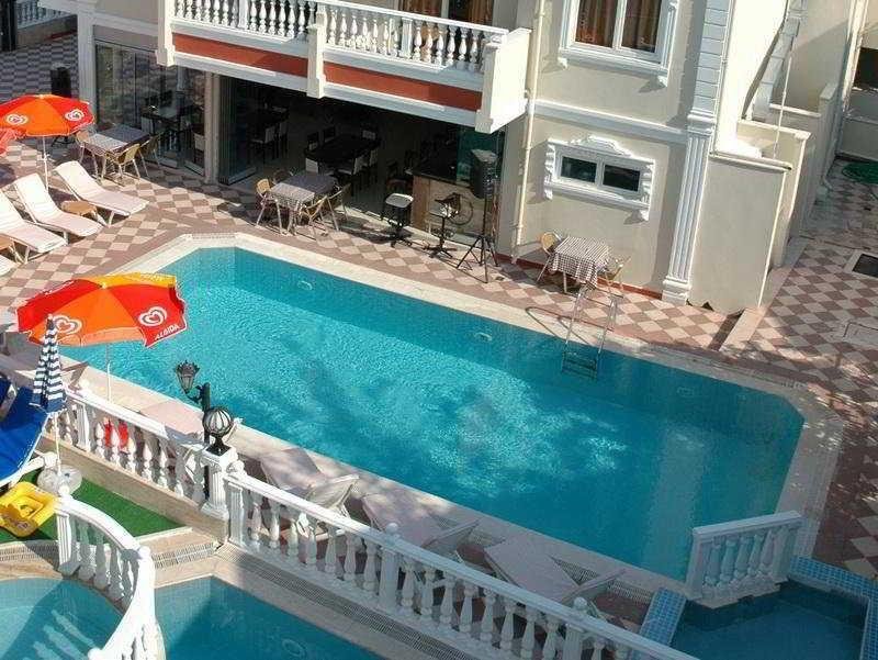 Basils Apart Hotel photo 7