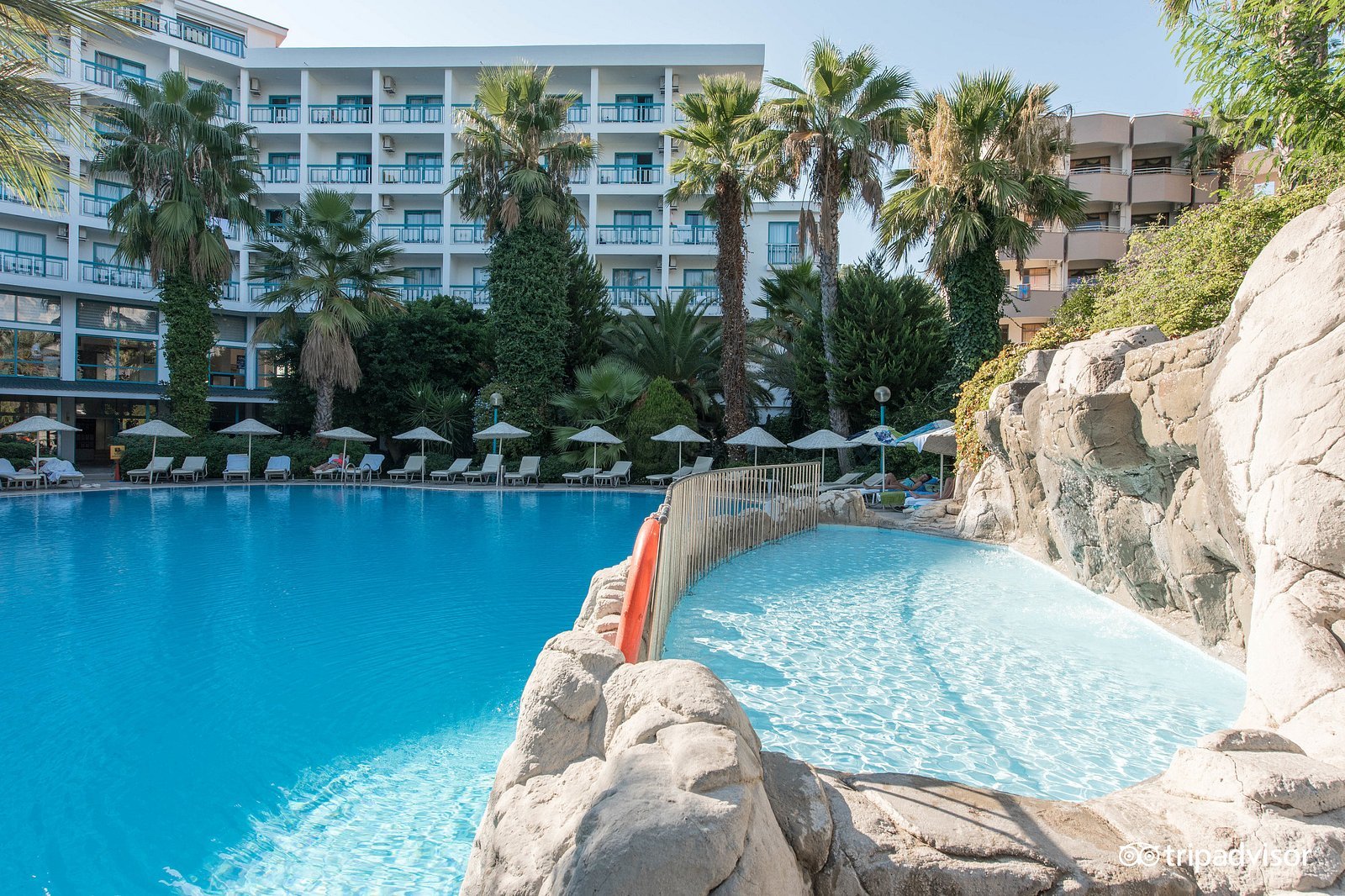 Tropical Beach Hotel photo 12