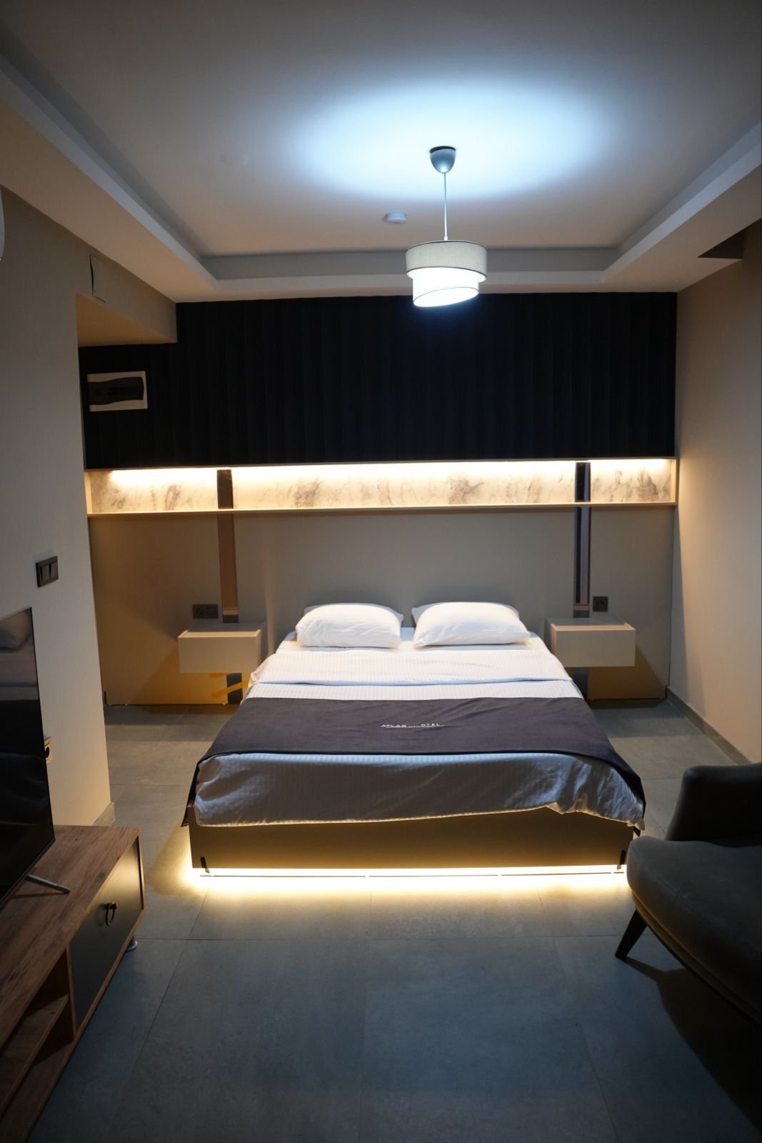 ATLAS apart OTEL photo 9