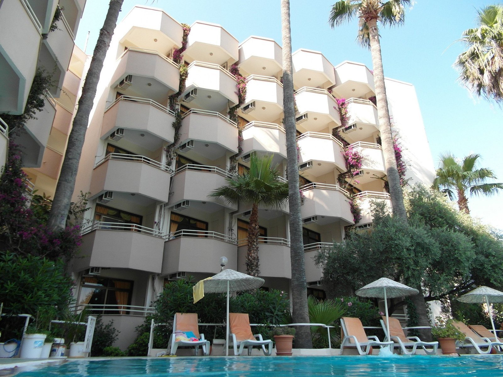 Amos Hotel — Marmaris