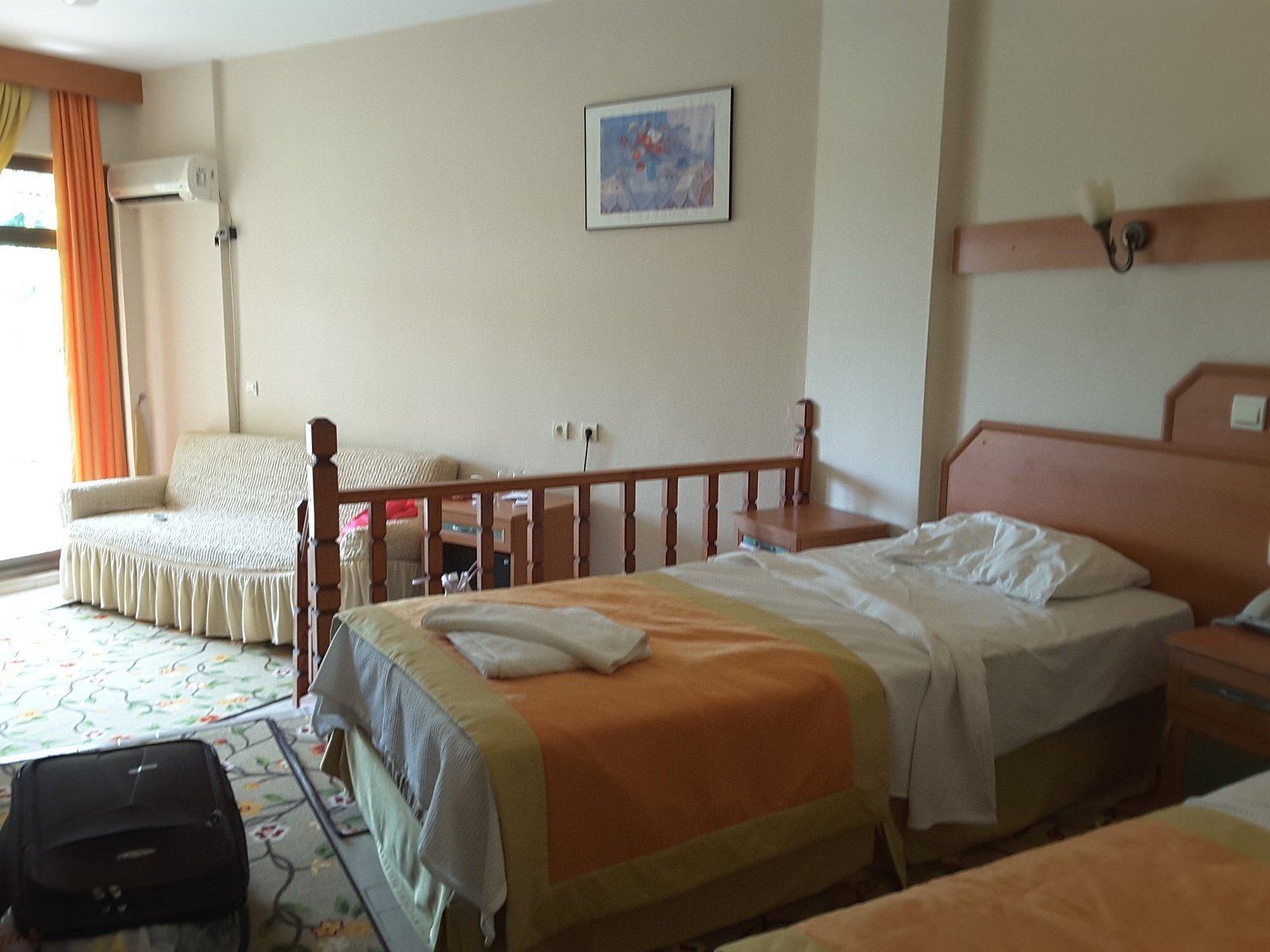 Amos Hotel photo 10